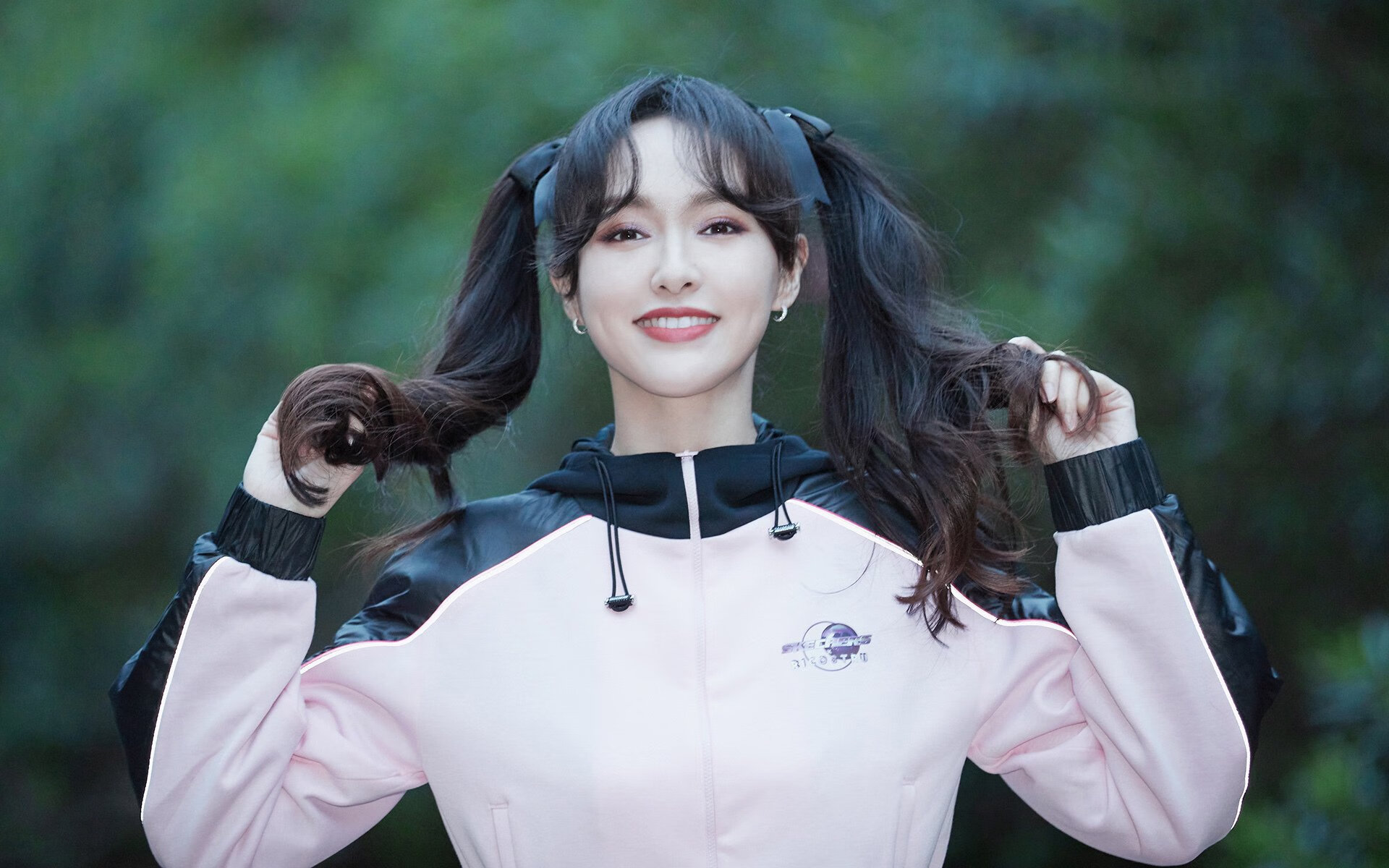 九游APP官网-_极限自由式滑雪赛：速度、技巧与视觉盛宴_，自由式滑雪赛事介绍